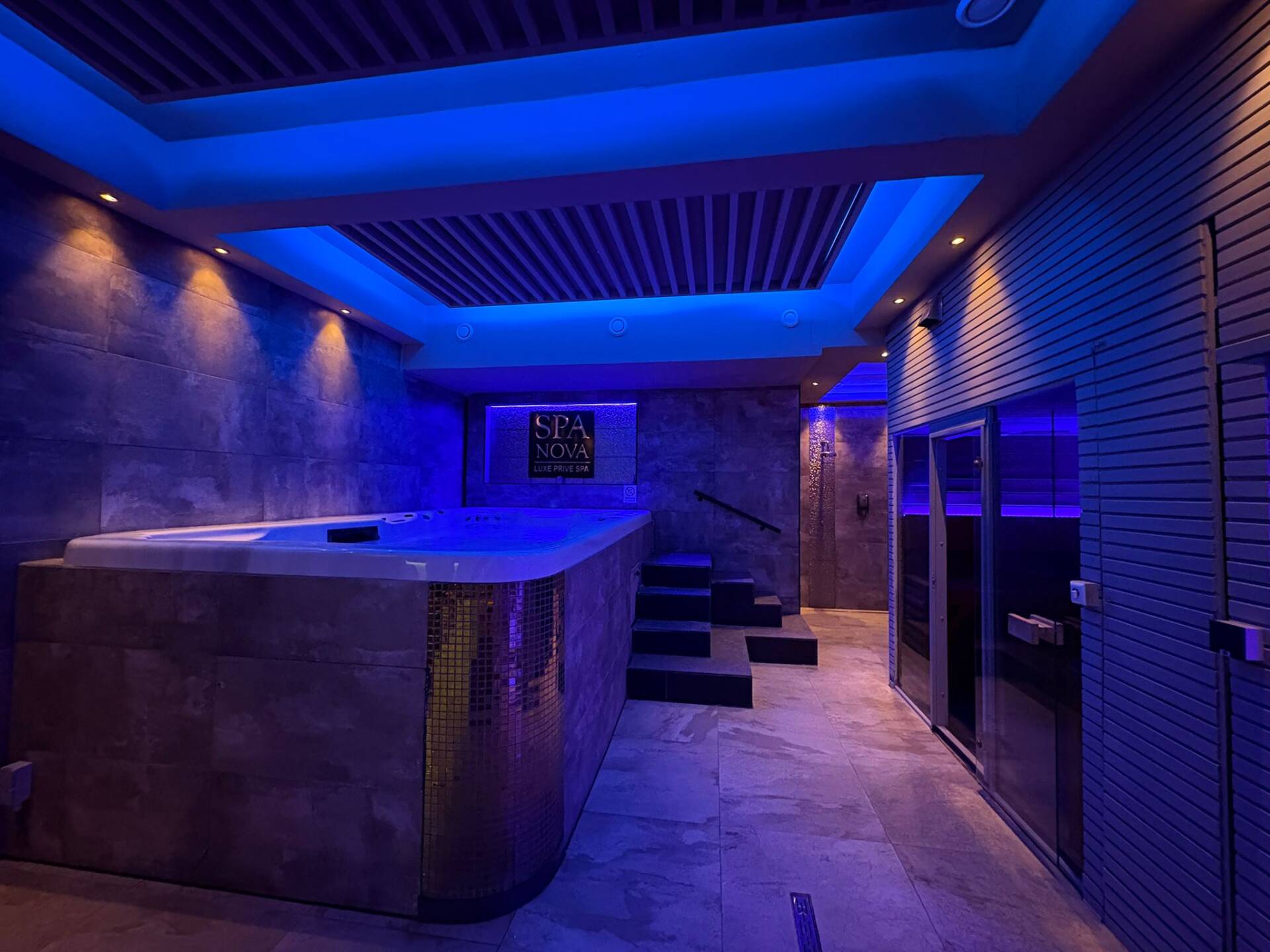 Spa Nova Rotterdam suite 2 foto 8