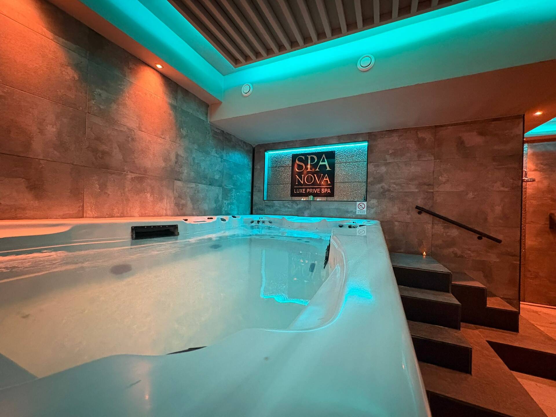 Spa Nova Rotterdam suite 2 foto 1